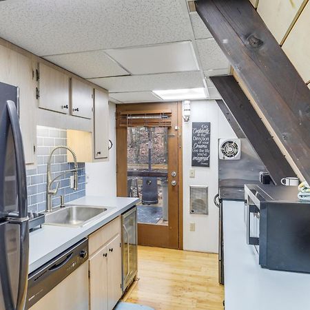 A-Frame Cabin With Hot Tub 1 Mi To Beech Mountain! Esterno foto