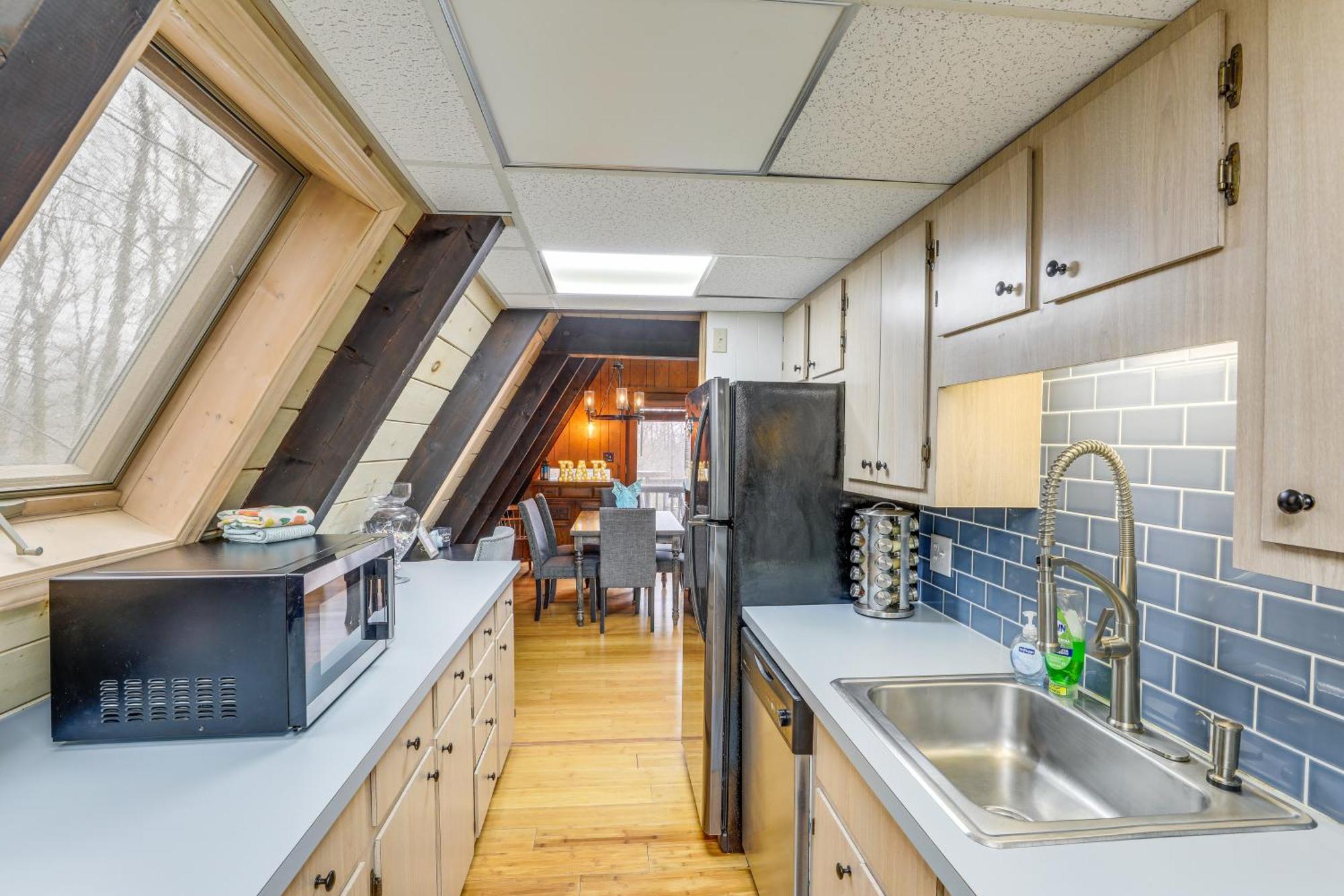 A-Frame Cabin With Hot Tub 1 Mi To Beech Mountain! Esterno foto